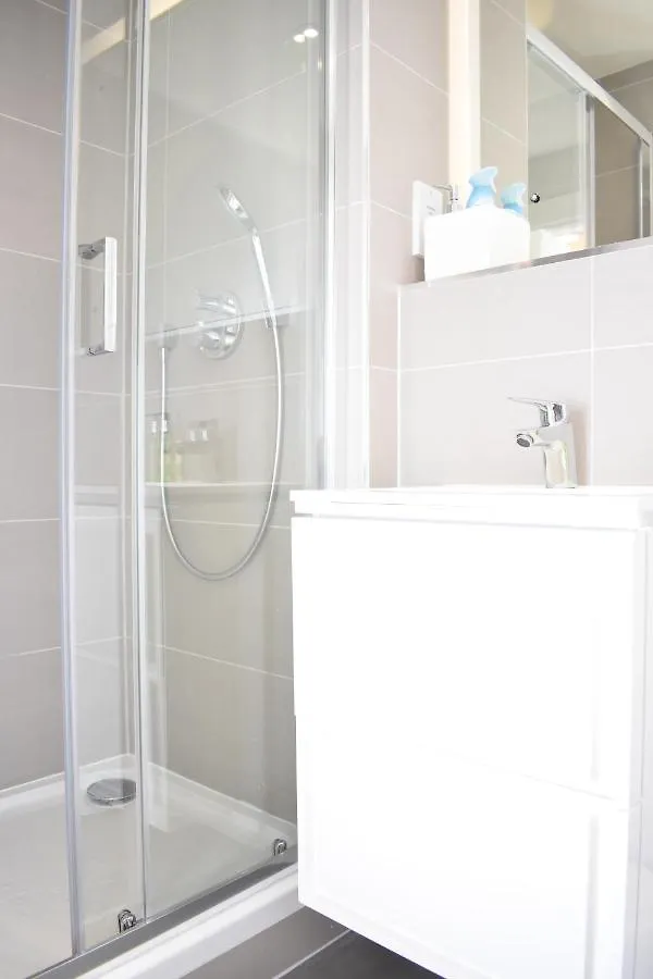 Bernard St - Bright And Spacious 1 Bed Apartment At The Shore! Edinburgh